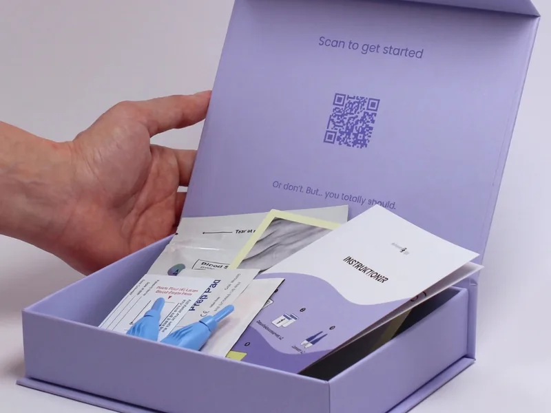 Maybe Baby hemtest-kit, öppen förpackning med allt som ingår